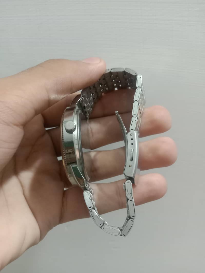 watch 1