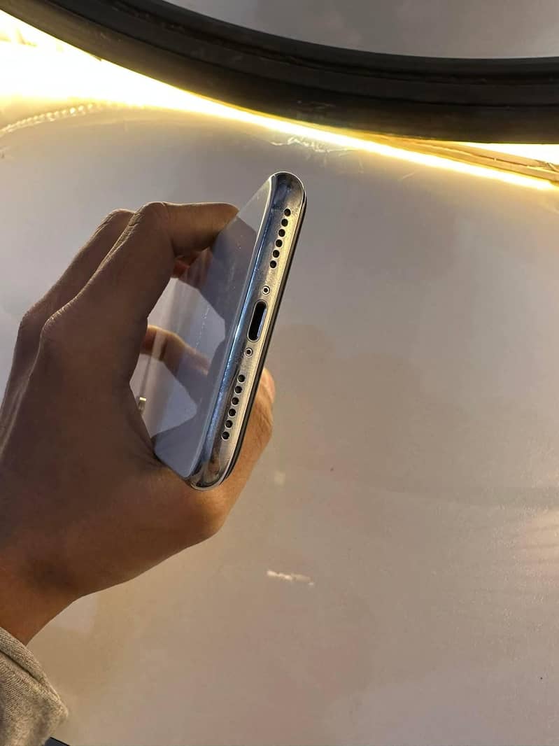 Apple iPhone X 1