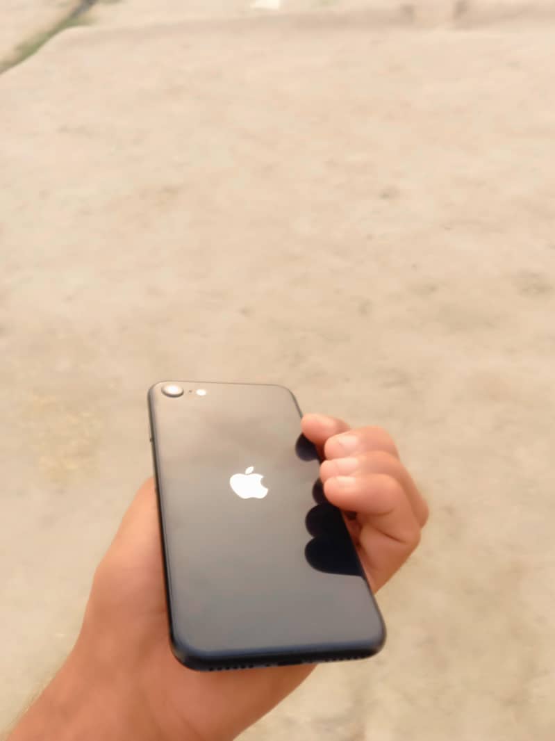 Apple iPhone SE 3