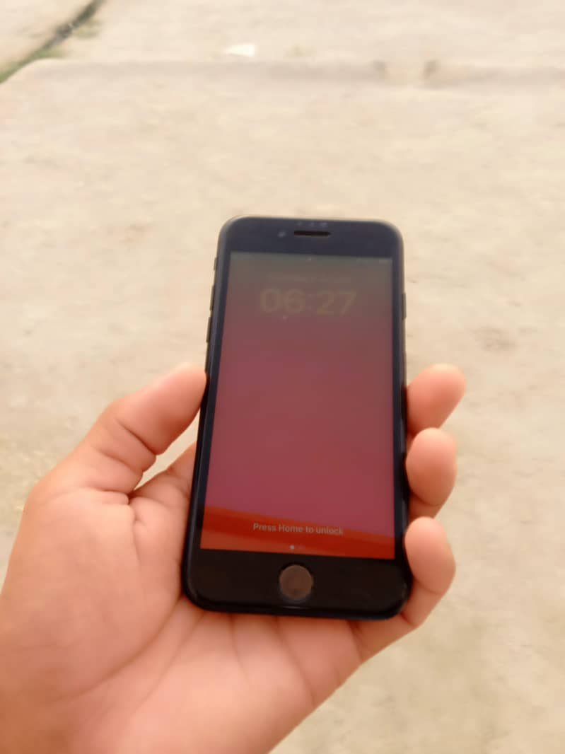 Apple iPhone SE 4