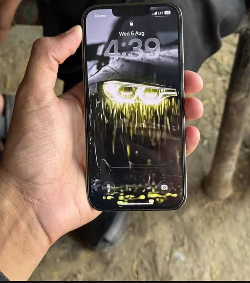 Apple iPhone 13 Pro 3