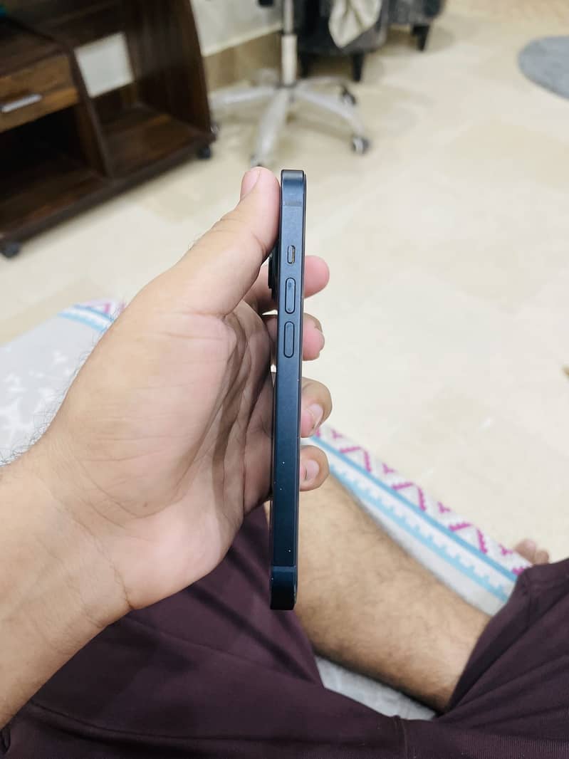 Apple iPhone 14 5