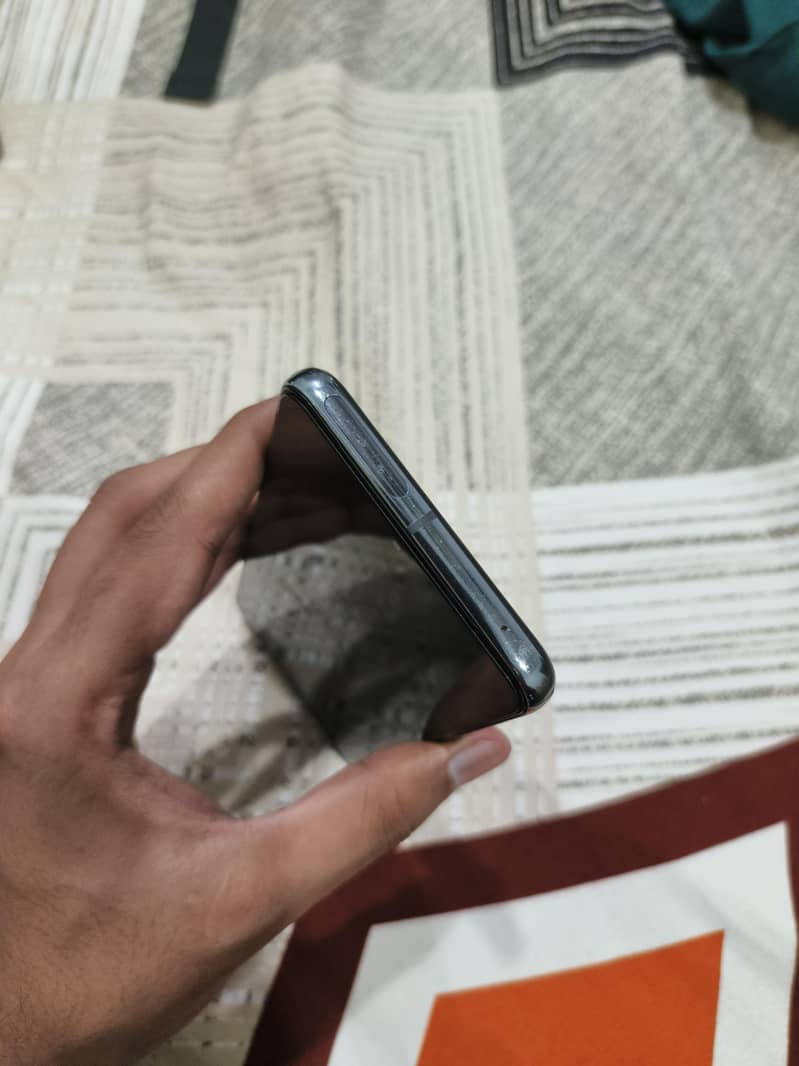 Google Pixel 8 Pro 4