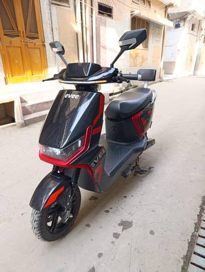 Evee S1 por scooty model 2025 documents complete