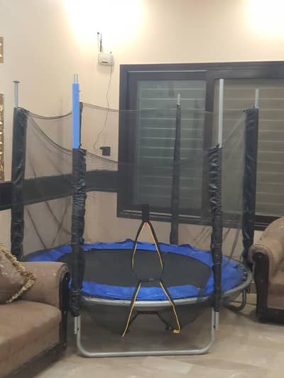 trampoline for kids packed in box age 1 to 10