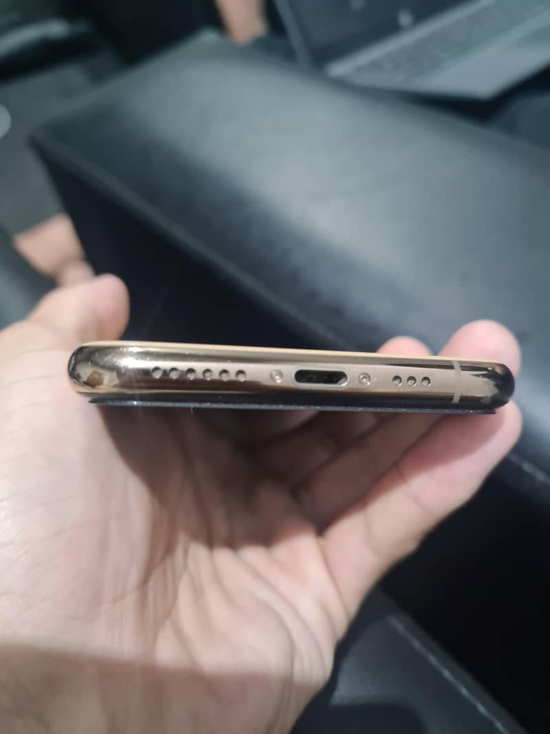 Apple iPhone 11 Pro 5