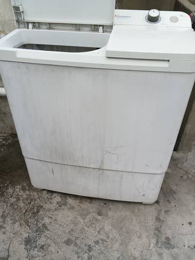 dowlance watching machin with dryer