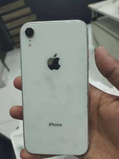 Apple iPhone XR