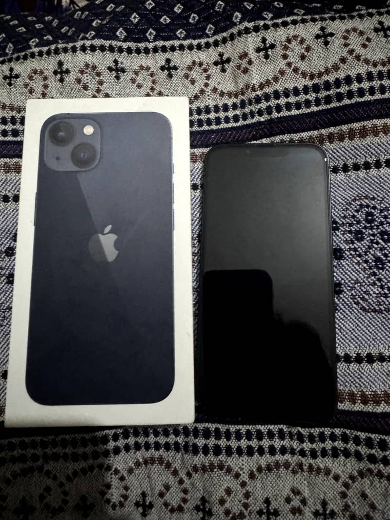 Apple iPhone 13 0