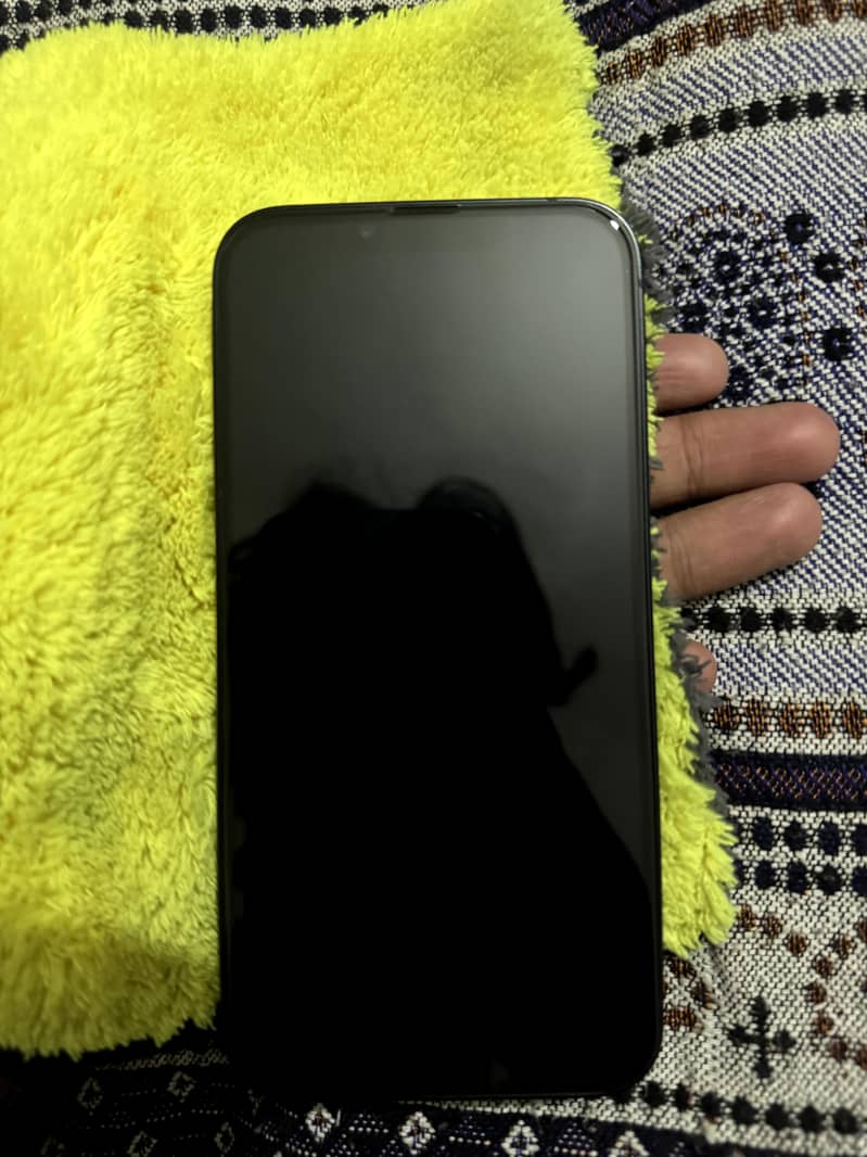 Apple iPhone 13 3