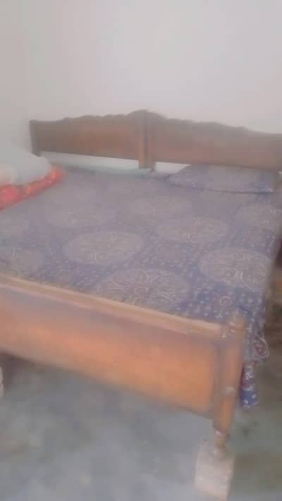 bed for urgent sale
