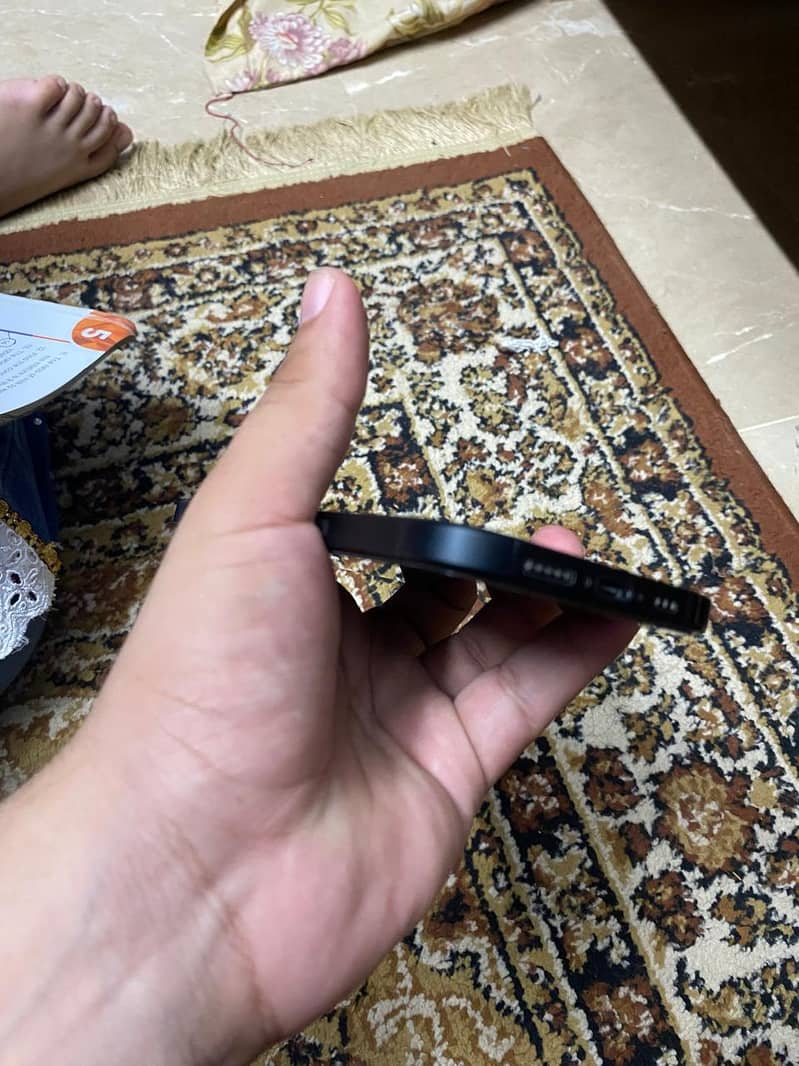 Apple iPhone 15 6