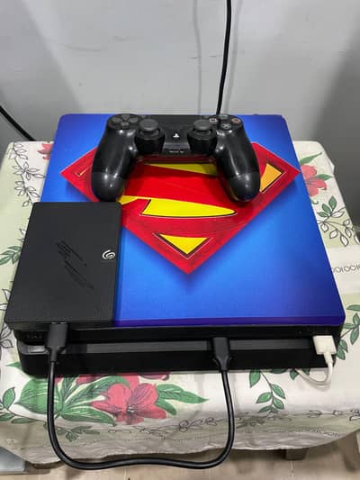 PLAYSTATION 4 SLIM JAILBREAK external hdd not included.