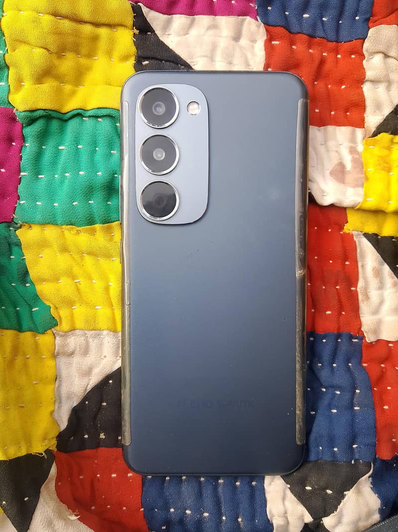 Tecno CAMON 40 Pro plus 4