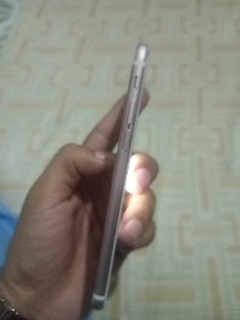 iPhone 6s 8