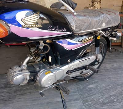 Honda 70 for sale document ke liye my WhatsApp number03=27=98=37=5=73