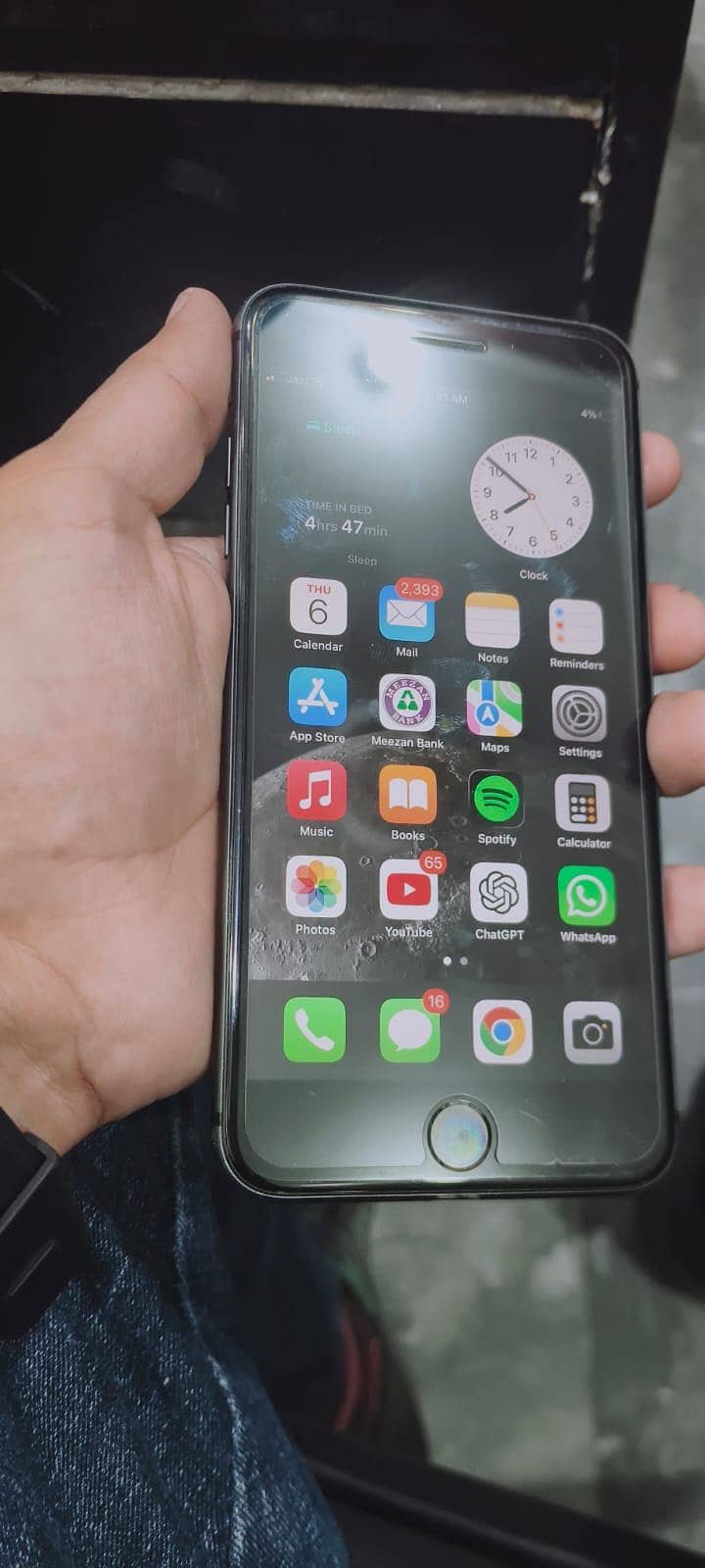 Apple iPhone 8 Plus 1