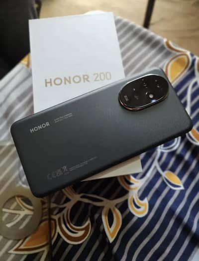 Honor 200 All ok New Condition with box and charger 12/256 camera king