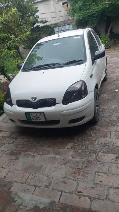 Toyota Vitz 2000