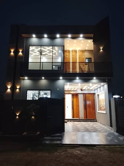 Brand New 5 Marla Modern House For Sale In Tulip Extension Block, Park View City Lahore.