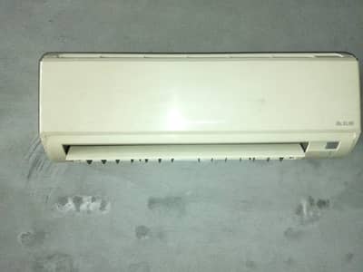 Mitsubishi total genuine 1 ton Ac