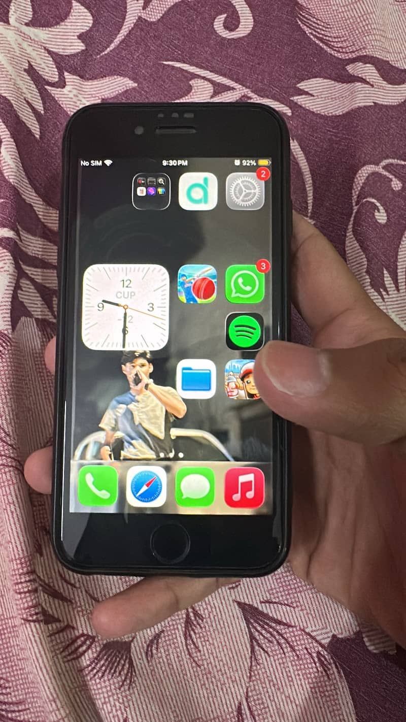Apple iPhone SE 0