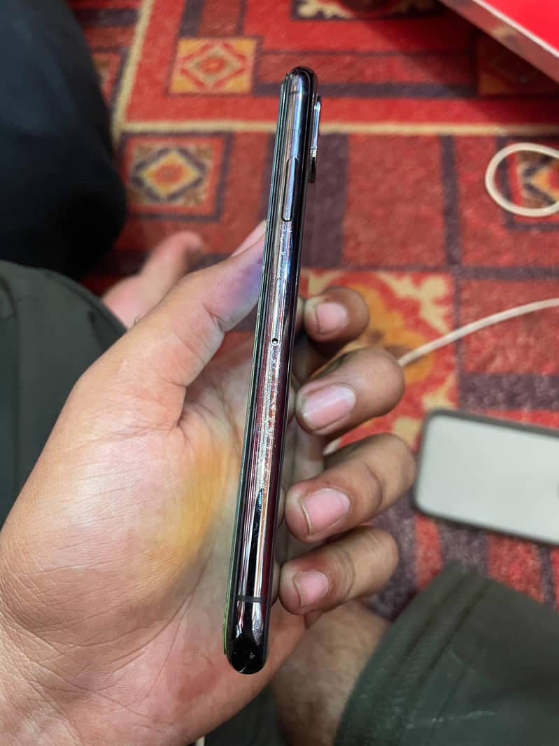 Apple iPhone X 1