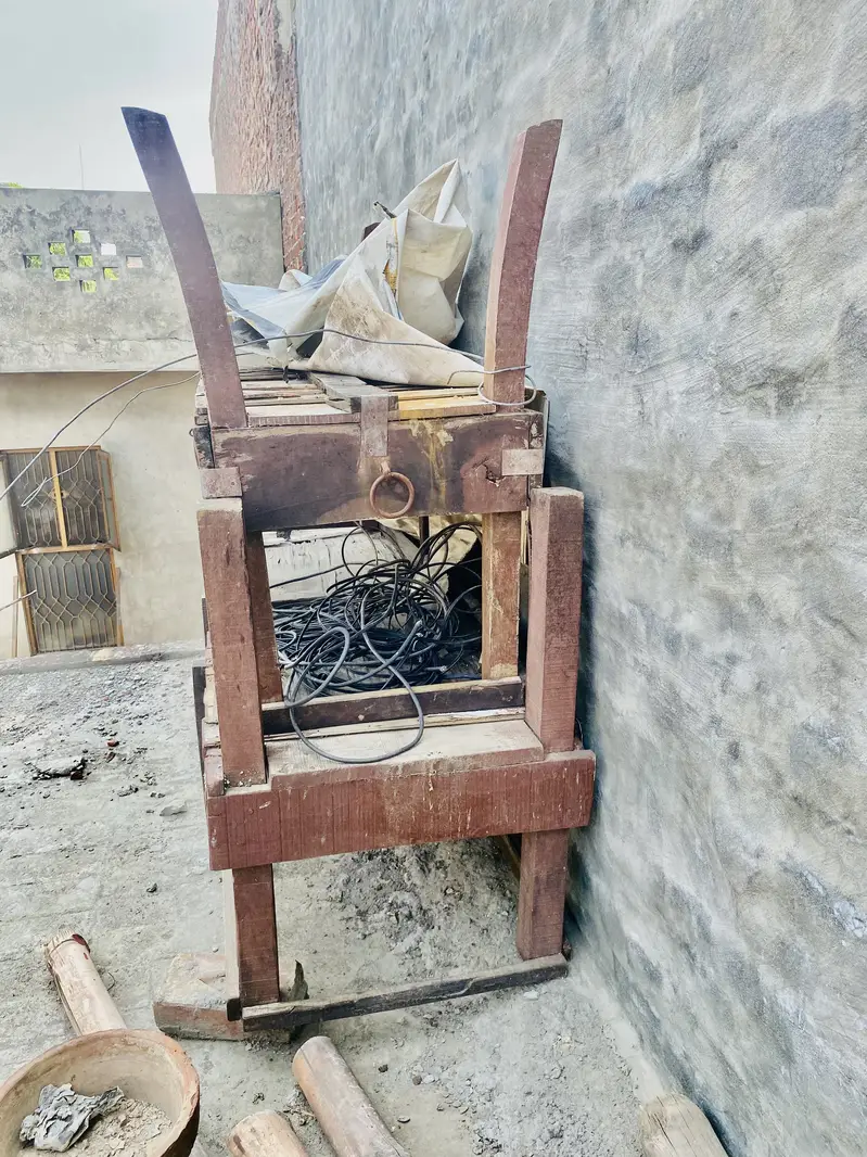 Animal shelters and fooders (khurli) — photo 8