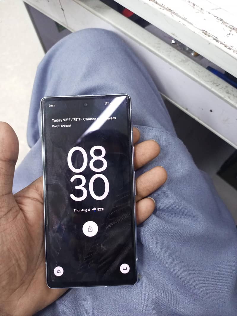 Google Pixel 7a 1
