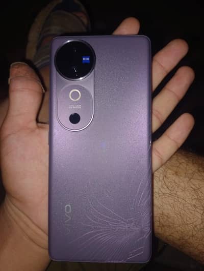Vivo V40