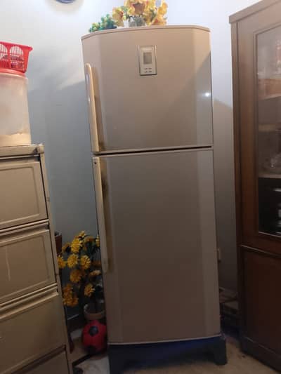 Haier refrigerator 18cubic ft