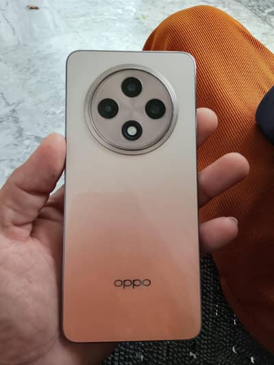 OPPO Reno 12f