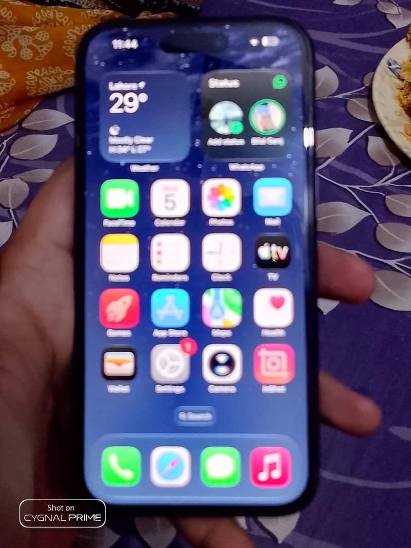 Apple iPhone 15 3
