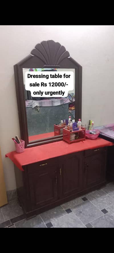 Dressing table Like New