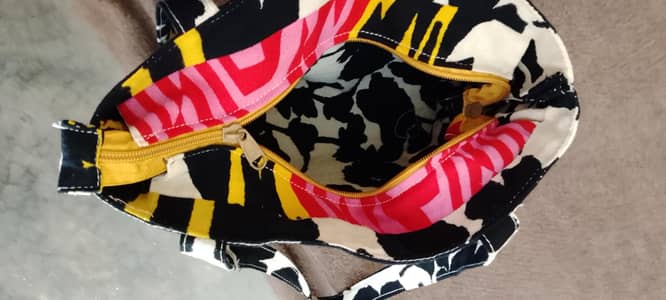 Hand Bag For Sale In Faisalabad