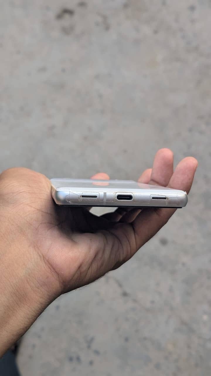 Google Pixel 7a 2