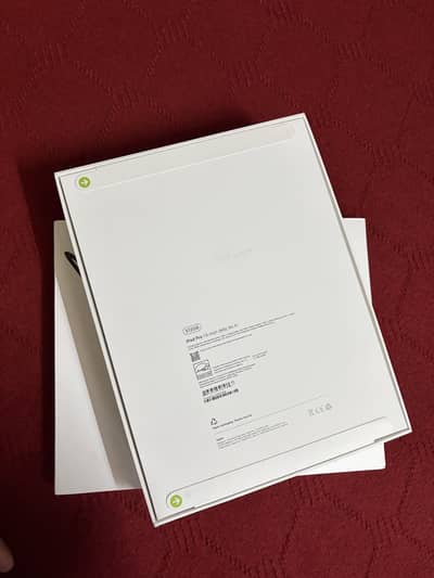 Apple Ipad Pro M5 512GB with Magic Keyboard