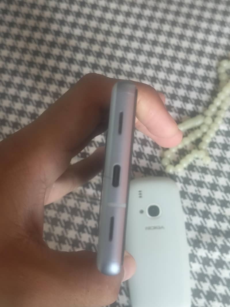 Google Pixel 7a 3