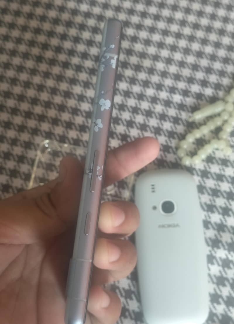 Google Pixel 7a 4