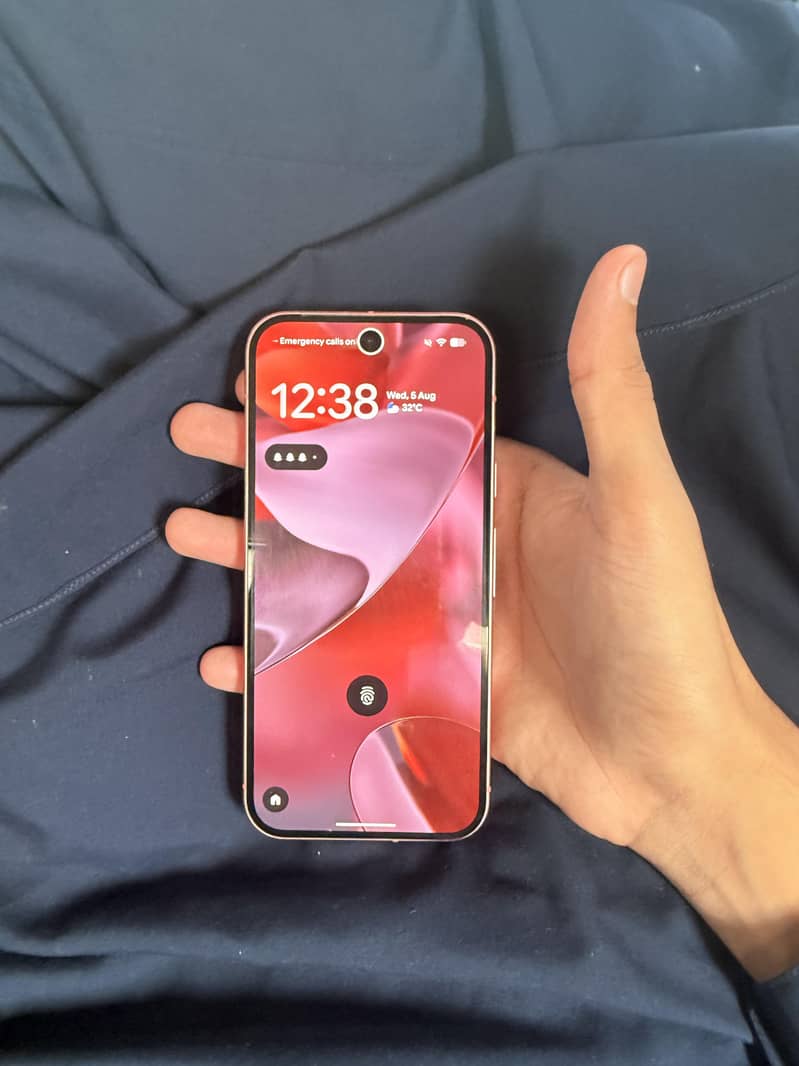 Google Pixel 9 6