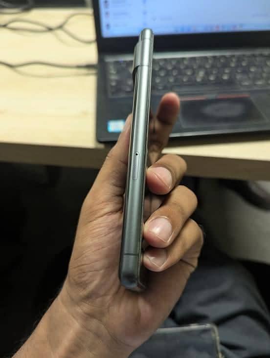 Google Pixel 7 4