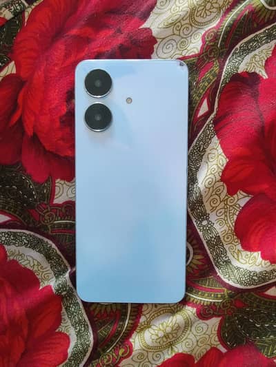 Realme note 60 . . 4+4  128 l03139797231