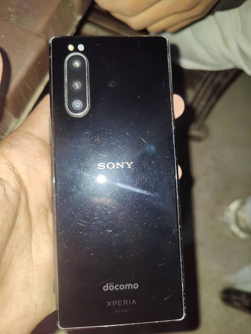 Sony 5 1