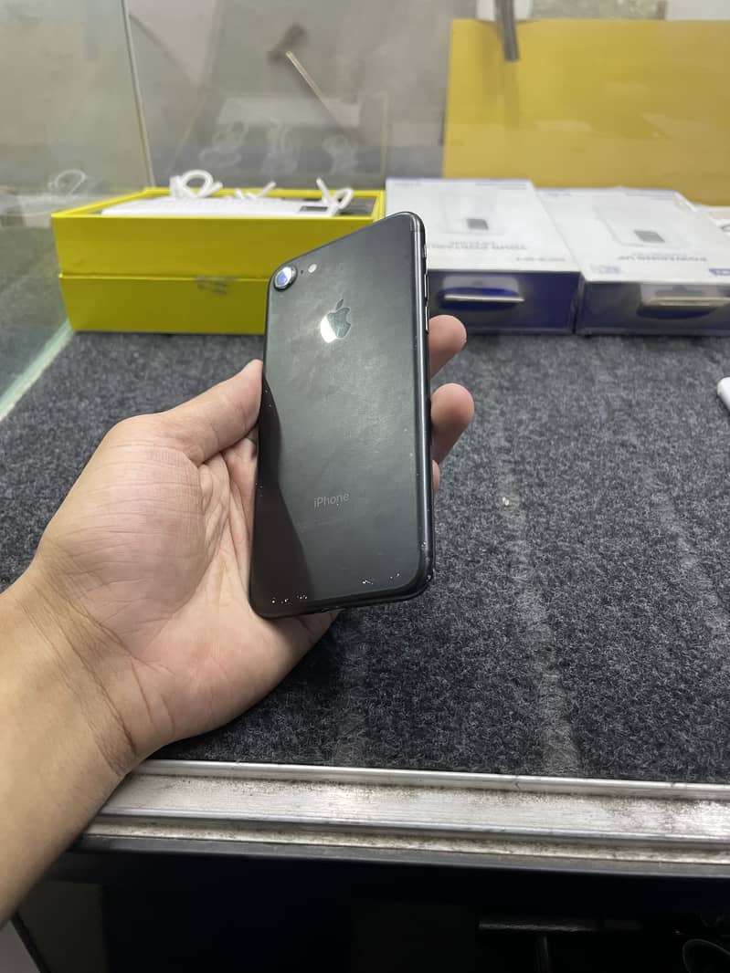 iPhone 7 6