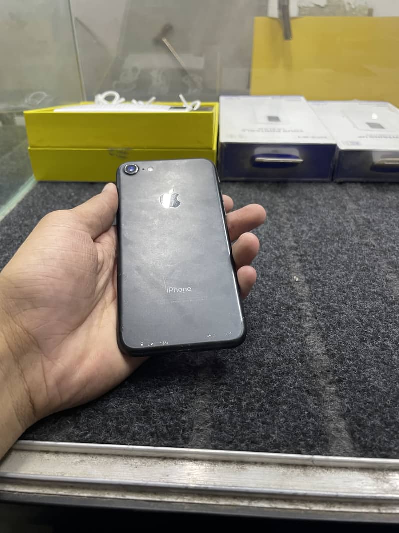 iPhone 7 9