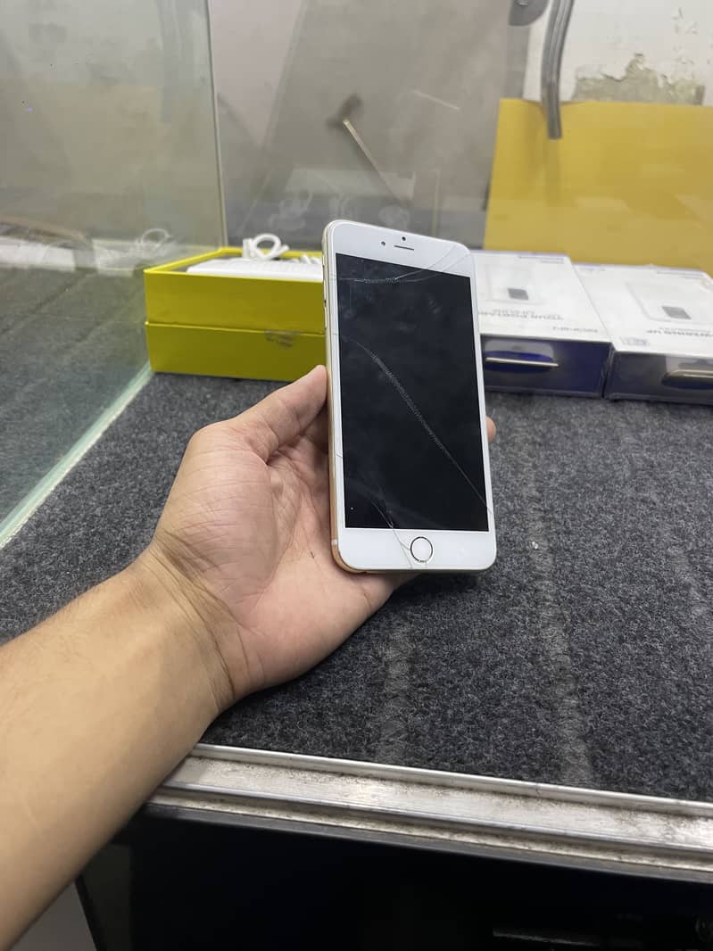 Apple iPhone 6 Plus 5