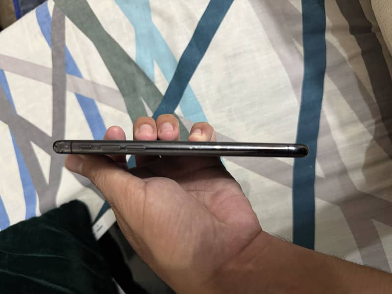 Apple iPhone X 1