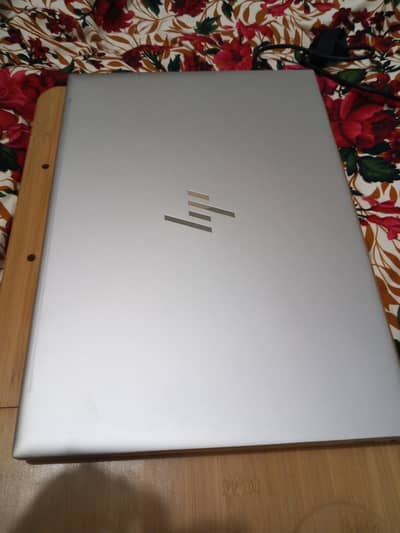 HP Elite Book Ultra 7