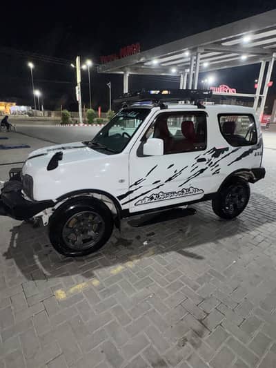 Suzuki Jimny 2013