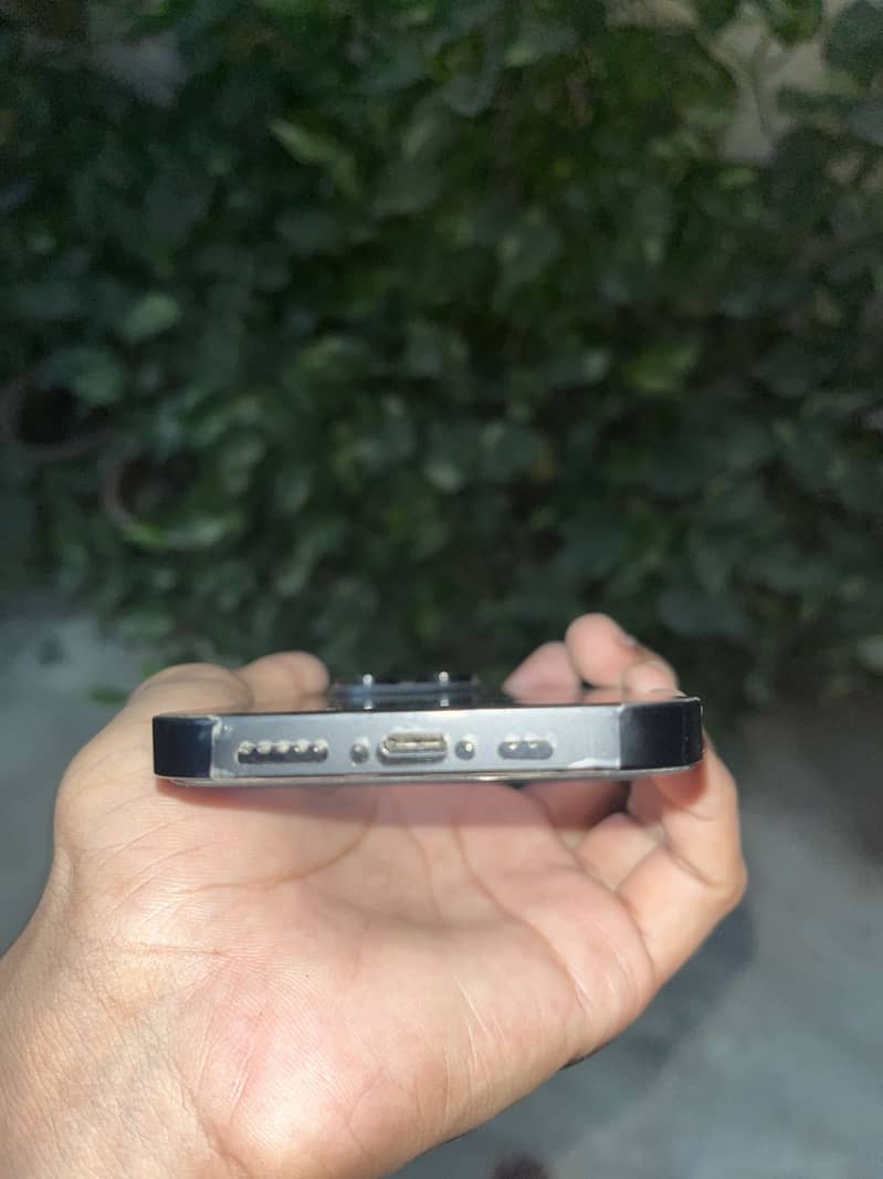 Apple iPhone 14 Pro 1